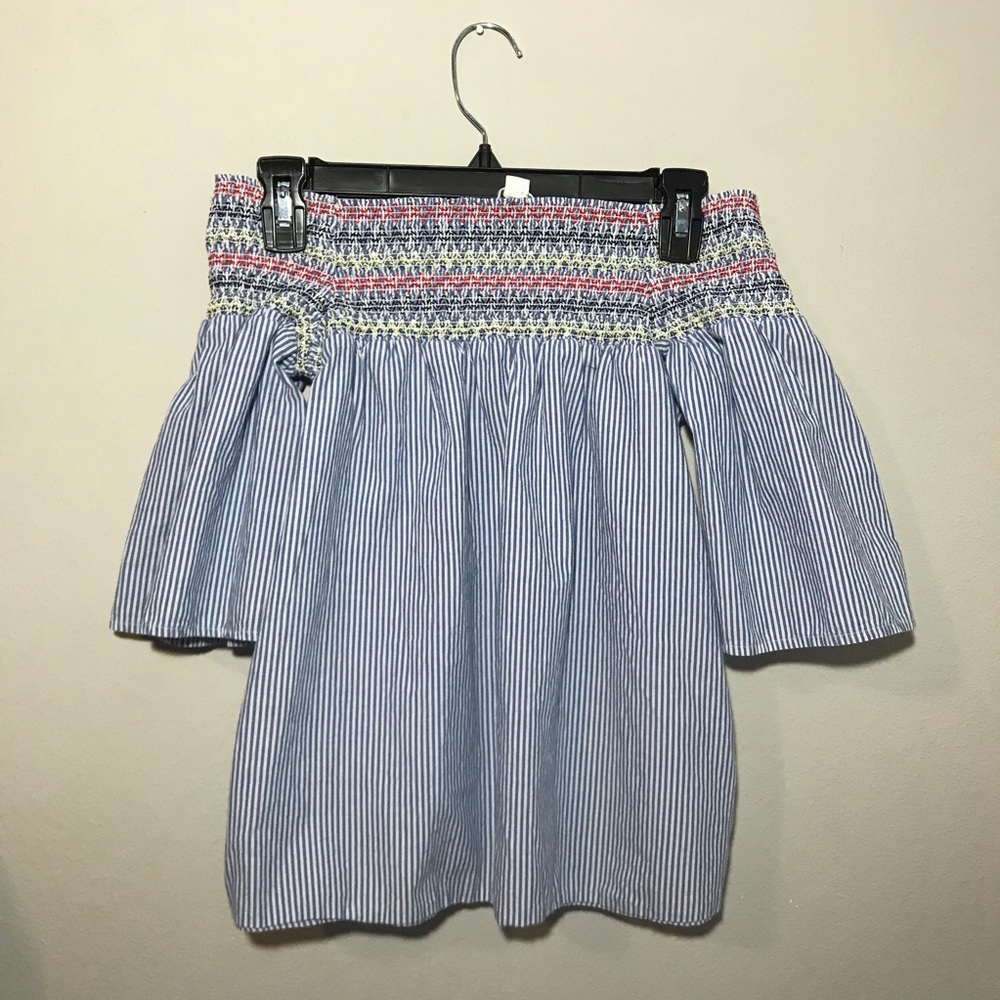 BeachLunchLounge Off The Shoulder Top. Mid Sleeve